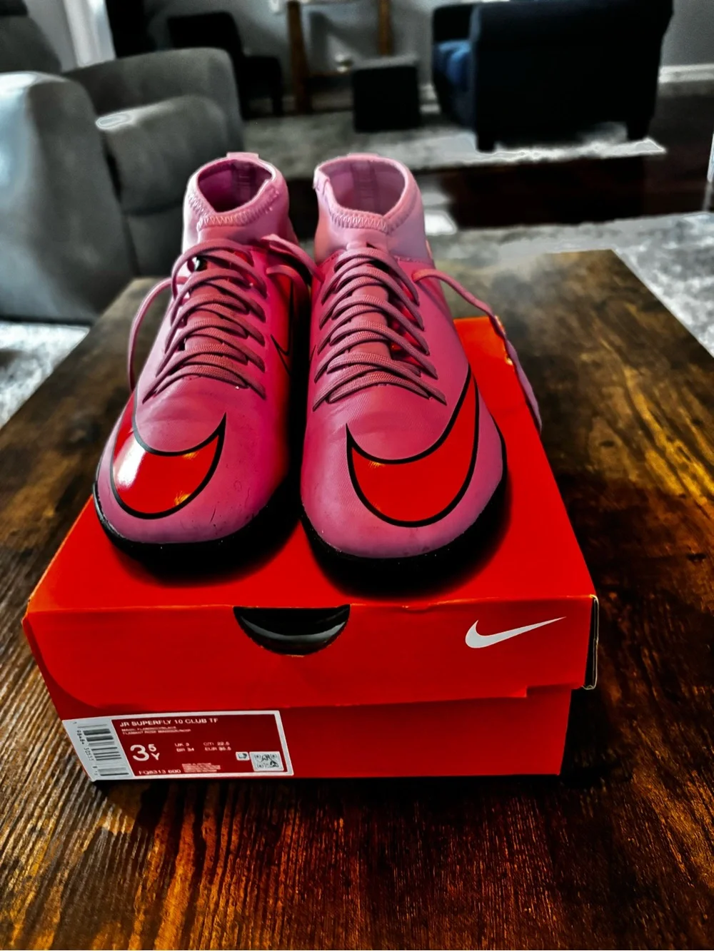 Nike Pink Flamingo Indoor Soccer Cleats with Neon Orange Accents 3.5 Y